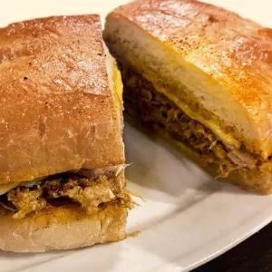 Bánh mì phong cách Cuba (The Cubano)