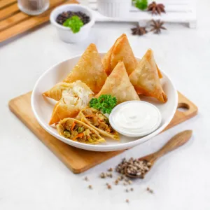 Samosa Mix ( 3 Beef 3 Chesee)
