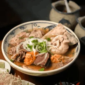 Bún Bò Thập Cẩm Giò Heo (Best Seller)