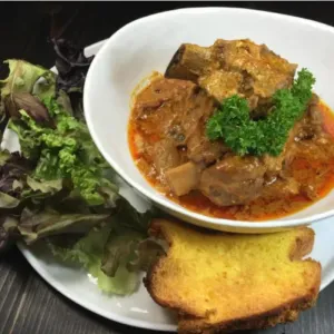 烤面包 + 咖喱排骨
Toast + Curry Pork Rib