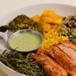 paprika chicken bowl（805kcal）