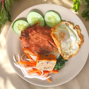 Cơm Sườn Chả La + Mía Lau 321 Diệp Lâm
