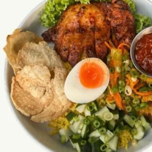 acar chicken bowl （647kcal）