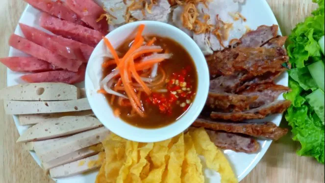 Bún Thịt Nướng - Bún Mắm Nêm - Trà Sữa Út Bi - Vietnamese Restaurant - Photo 1