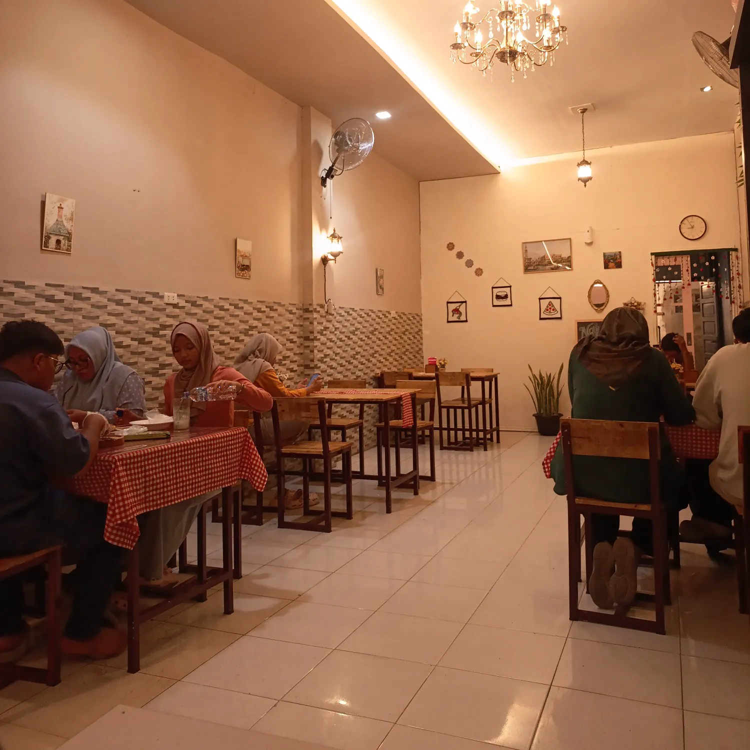 Ichan's Foodie - Lamgugob - Pizza Restaurant - Photo 1