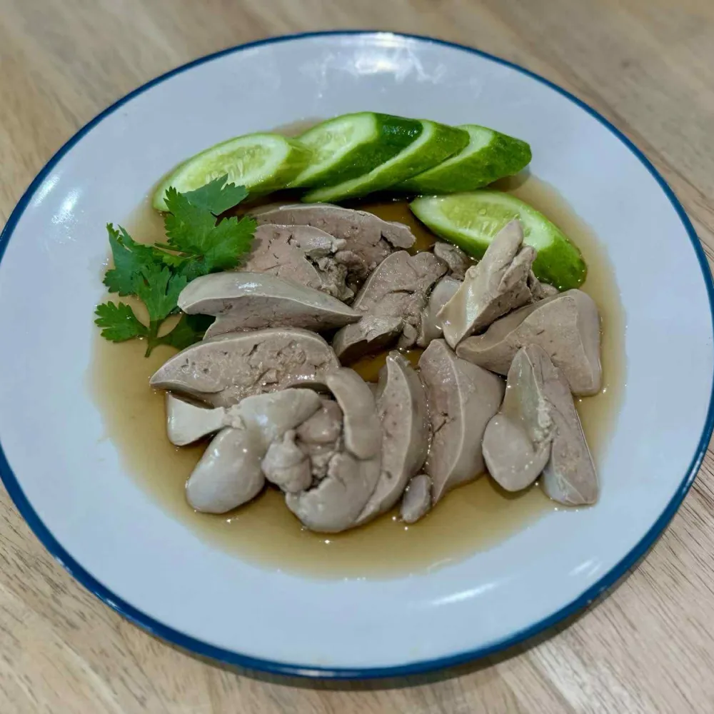 เหม่งจู คิทเช่น - แยกโรงพยาบาลกรุงเทพระยอง - Pork Dish Restaurant - Photo 2