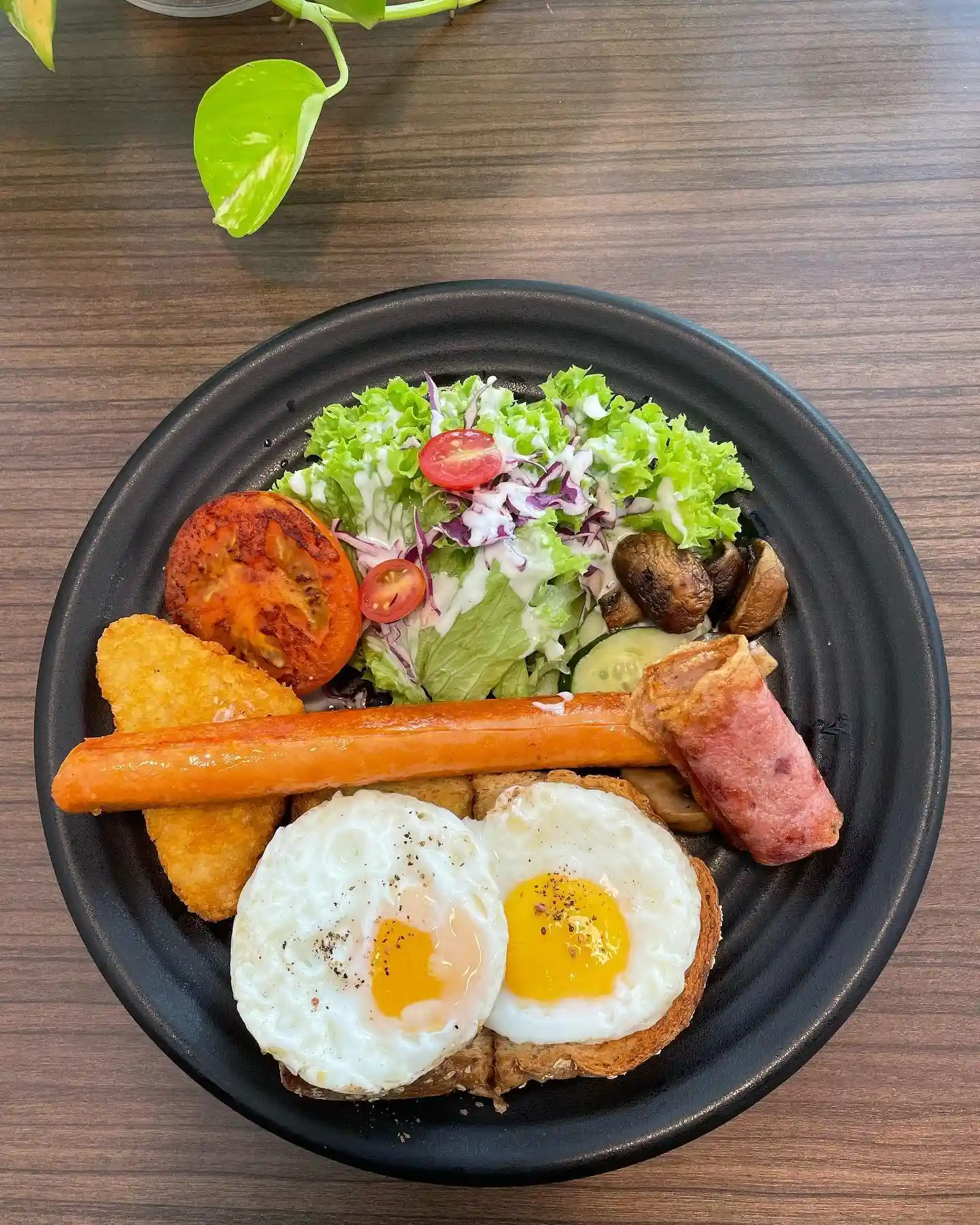 Marvel Coffee - Setia Triangle - Restoran European - Gambar 3