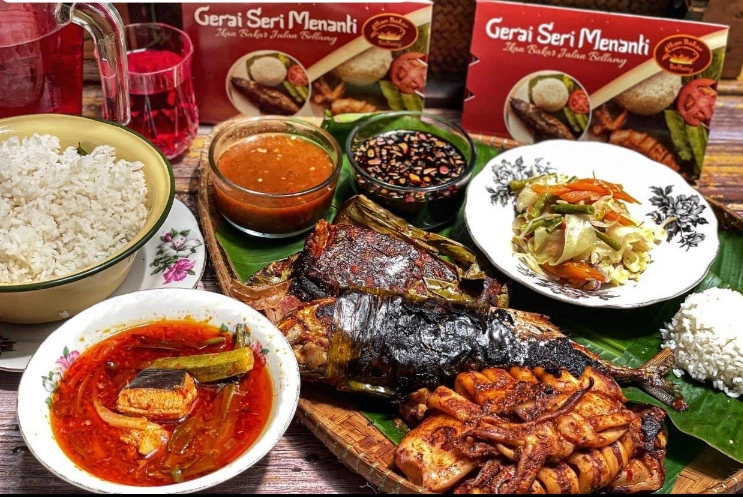 Gerai Seri Menanti (Ikan Bakar Jalan Bellamy) - Lorong Bellamy - Restoran Malaysian - Gambar 2