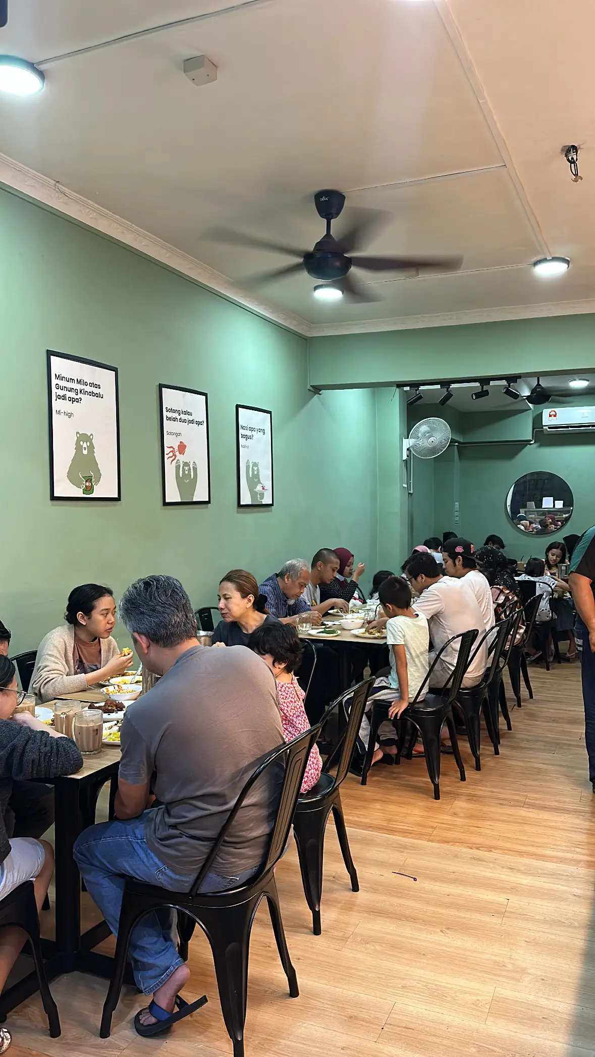 Lunchbear Nasi Kandar Utara - Jalan J-9 - Restoran Malaysian - Gambar 3