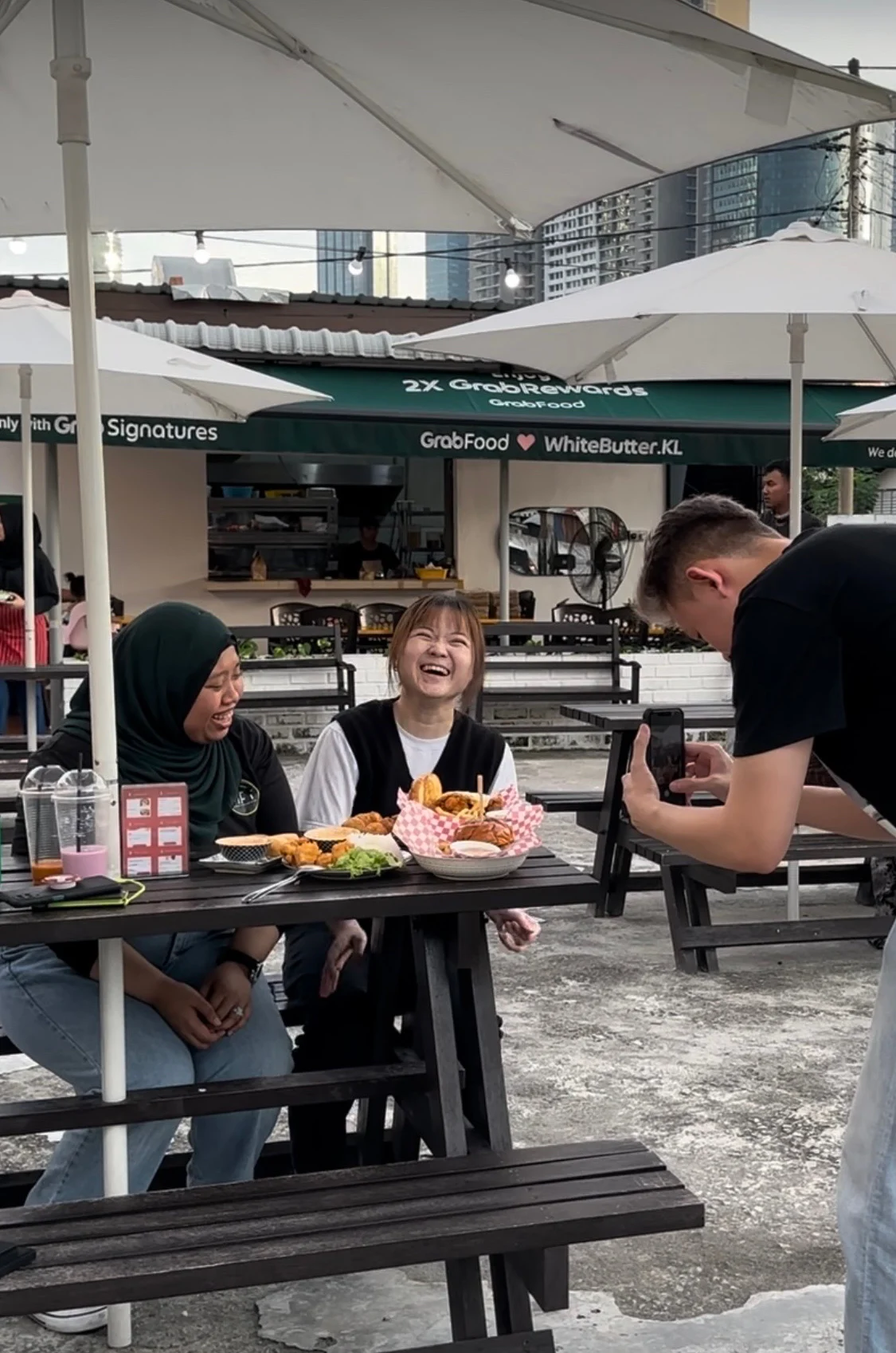 Whiteburger - Kampung Baru - Burger Restaurant - Photo 2