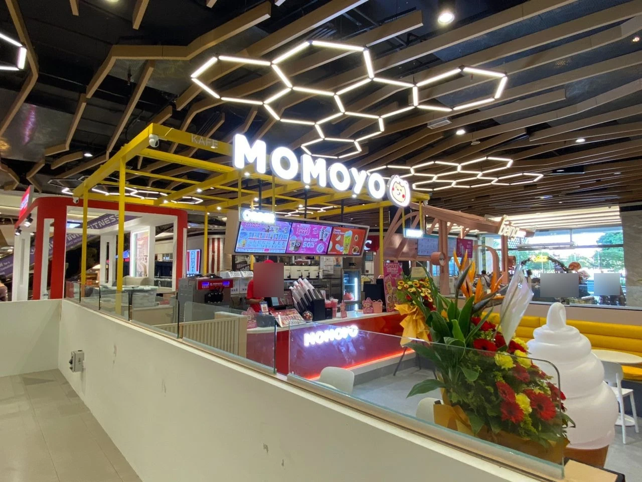 MOMOYO Ice Cream & Fruit Tea - Atria Shopping Gallery - Beverages Restaurant - Photo 2