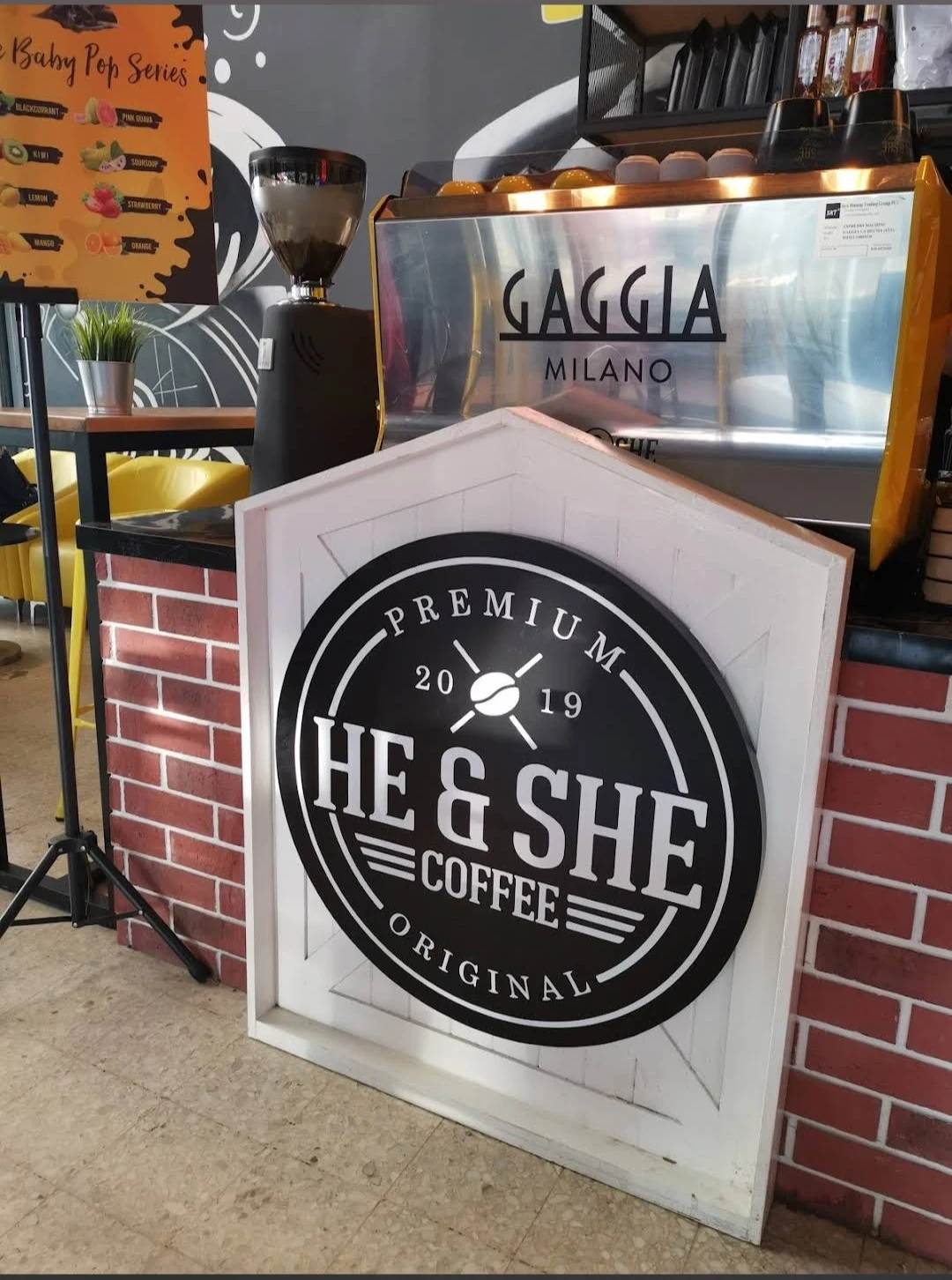 He & She Coffee Plus - Jalan Besar - Restoran Western - Gambar 3