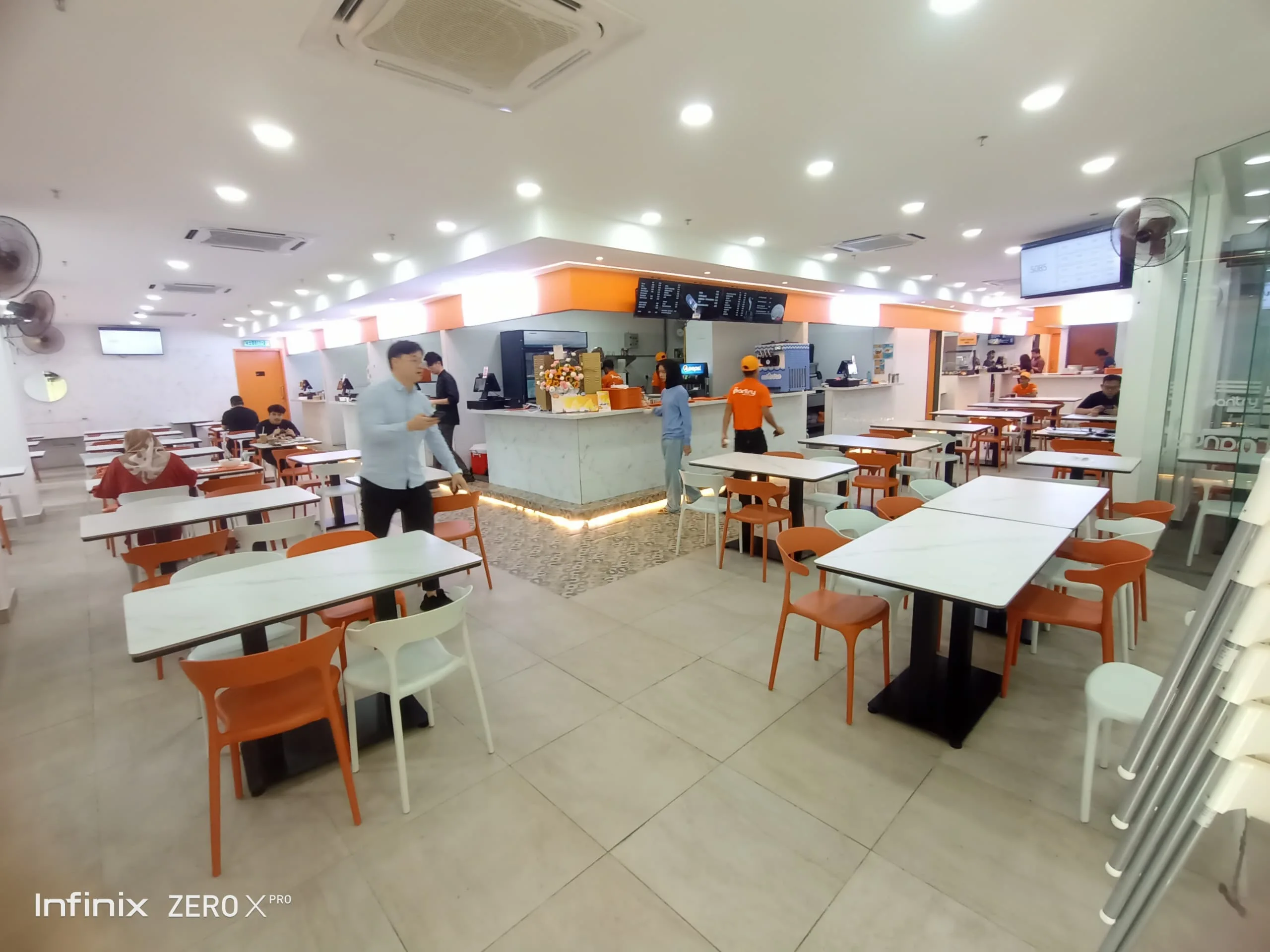 The Pantry - Mont Kiara - Restoran Chicken Rice - Gambar 3