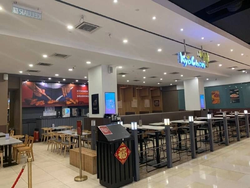 KyoChon Korean Fried Chicken - Pavilion - Korean Restaurant - Photo 2