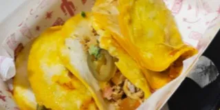 Los Chachos Tacos and Burritos - Legazpi Village Makati - Mexican Restaurant - Photo 1