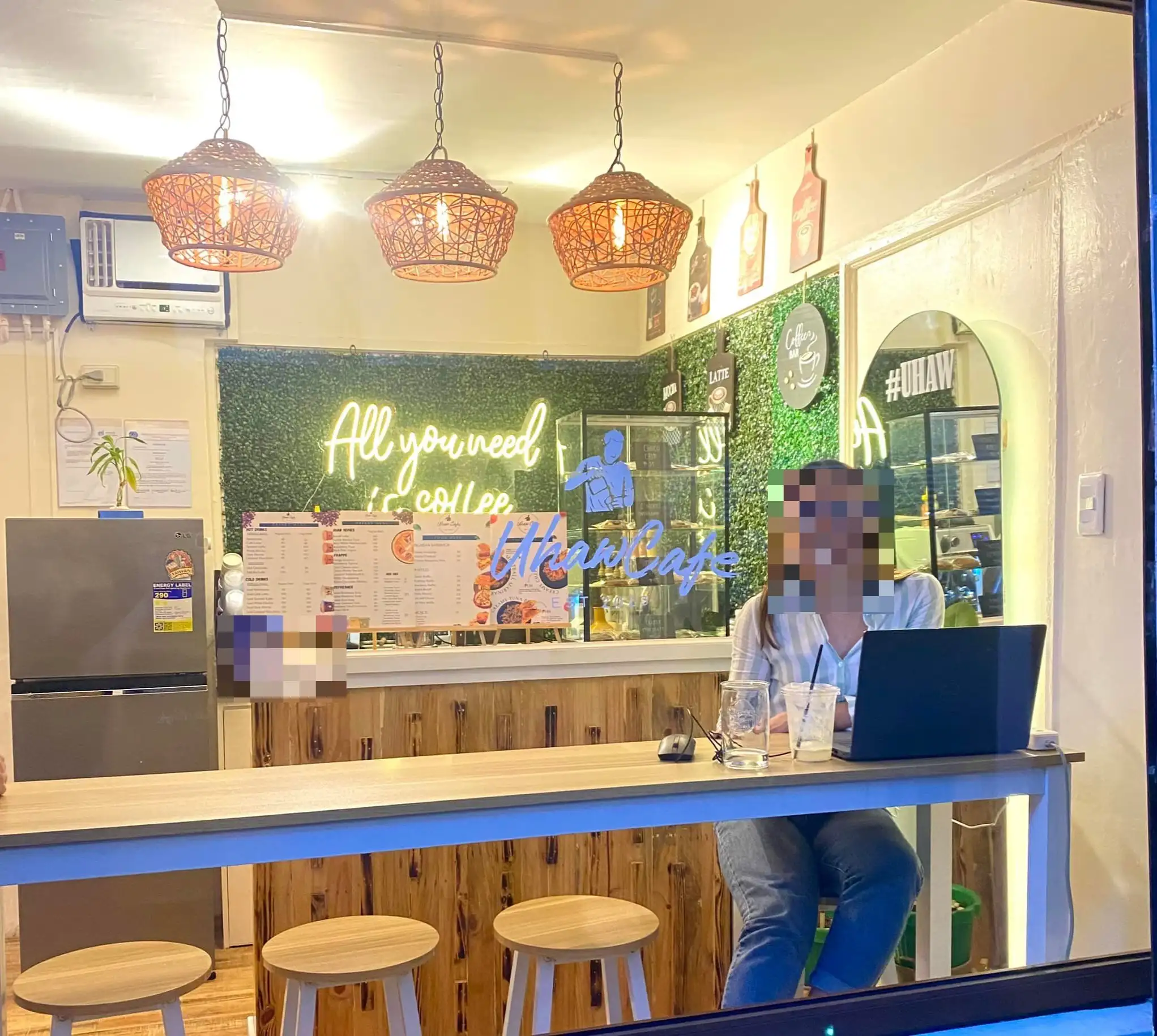 Uhaw Cafe - Quezon City - Filipino Restaurant - Photo 2