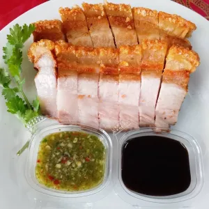 หมูกรอบ ป่าเถื่อนเว้ยเฮ้ย หน้าวัดทุ่งคาห้วยใหญ่ - พัทยา - Thai Restaurant - Photo 1