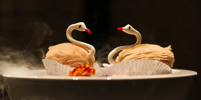 The Silk Road - The Athenee Hotel, a Luxury Collection Hotel, Bangkok - BBQ Restaurant - Photo 2