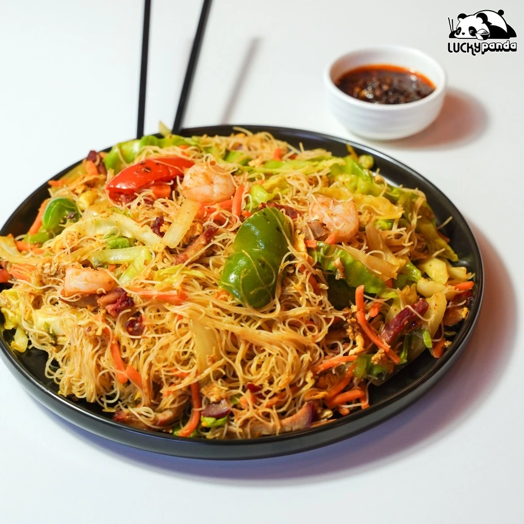 Lucky Panda - Sathorn (American Chinese Eats) - Chinese Restaurant - Photo 2