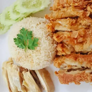 เฮียเป้ย ข้าวมันไก่ - บ่อวิน - Thai Restaurant - Photo 1