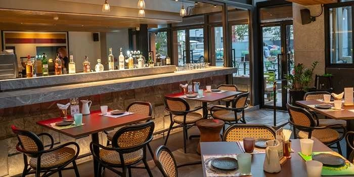 SOI Bangkok - Sathorn - Thai Restaurant - Photo 3