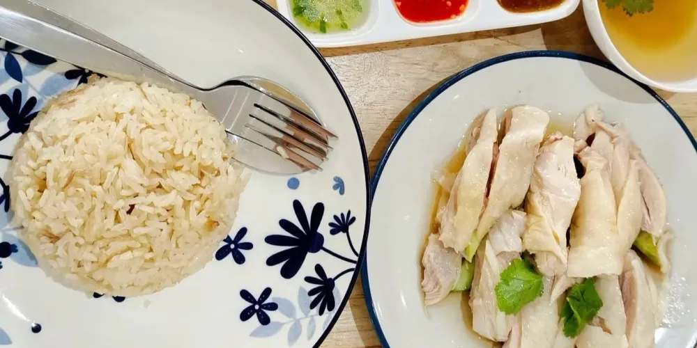 เหม่งจู คิทเช่น - แยกโรงพยาบาลกรุงเทพระยอง - Pork Dish Restaurant - Photo 1