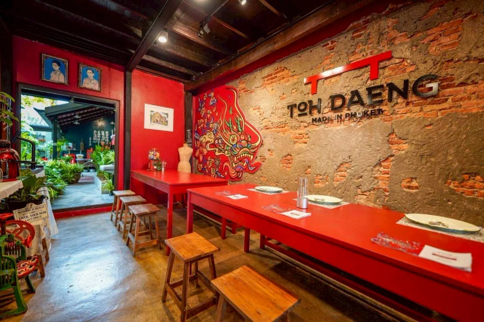 Toh Daeng at Phuket old town - ถนนดีบุก - Thai Restaurant - Photo 3