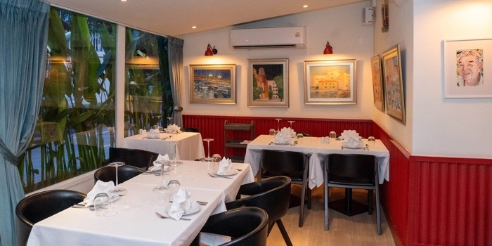 Le Bouchon - Sathorn - French Restaurant - Photo 3