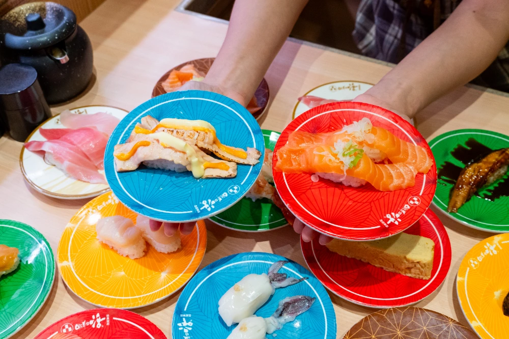 Katsu Midori sushi (คัตสึมิโดริ ซูชิ) - Central Northville - Japanese Restaurant - Photo 3