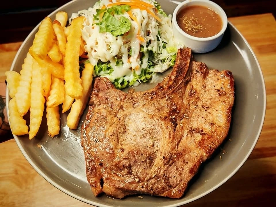ย่าง รอ Steak & curry rice - หลังเซ็นทรัลชลบุรี - Thai Restaurant - Photo 2