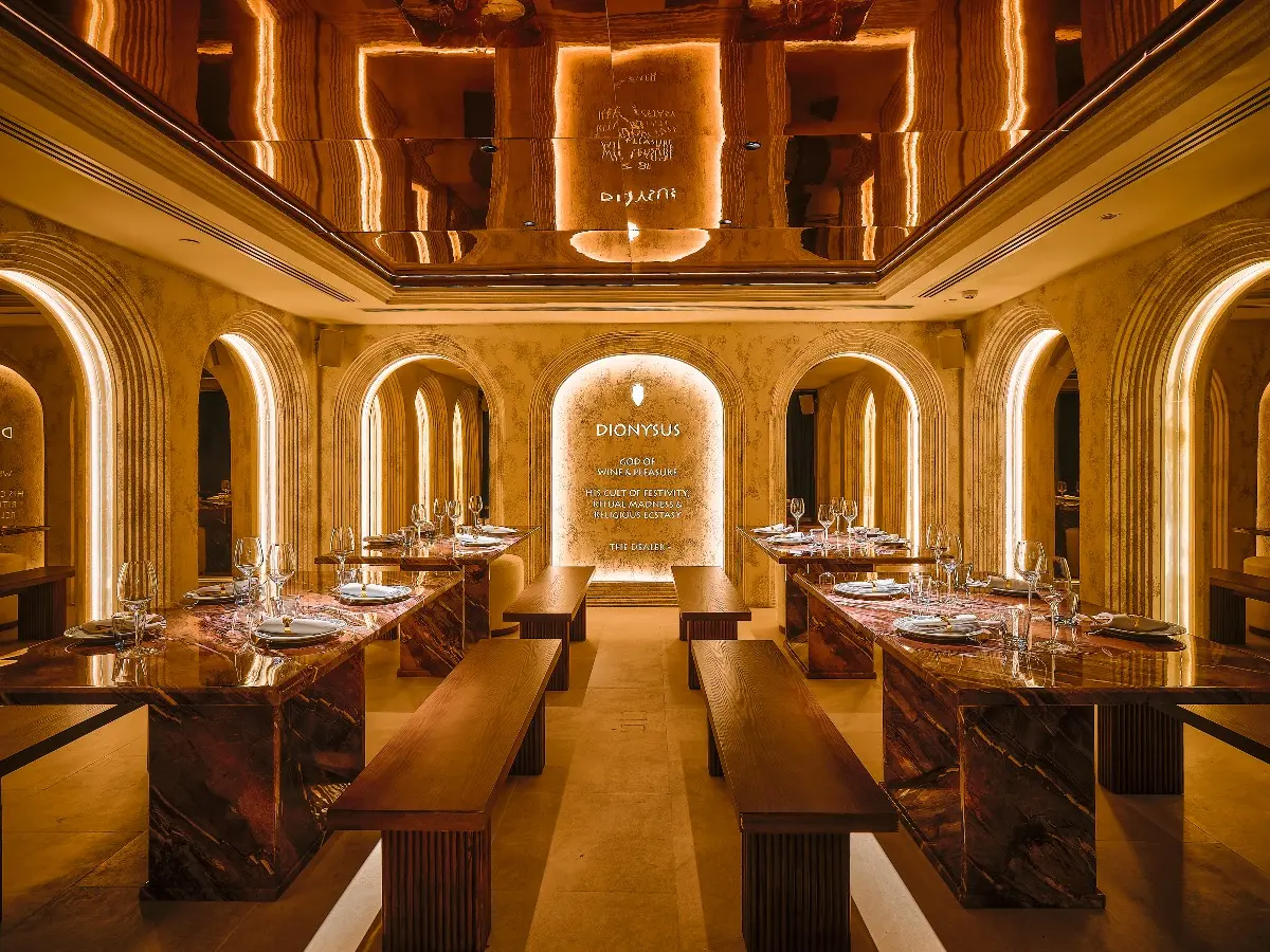 Aesop’s Restaurant & Rooftop - Column Bangkok Hotel - Wrap Restaurant - Photo 3