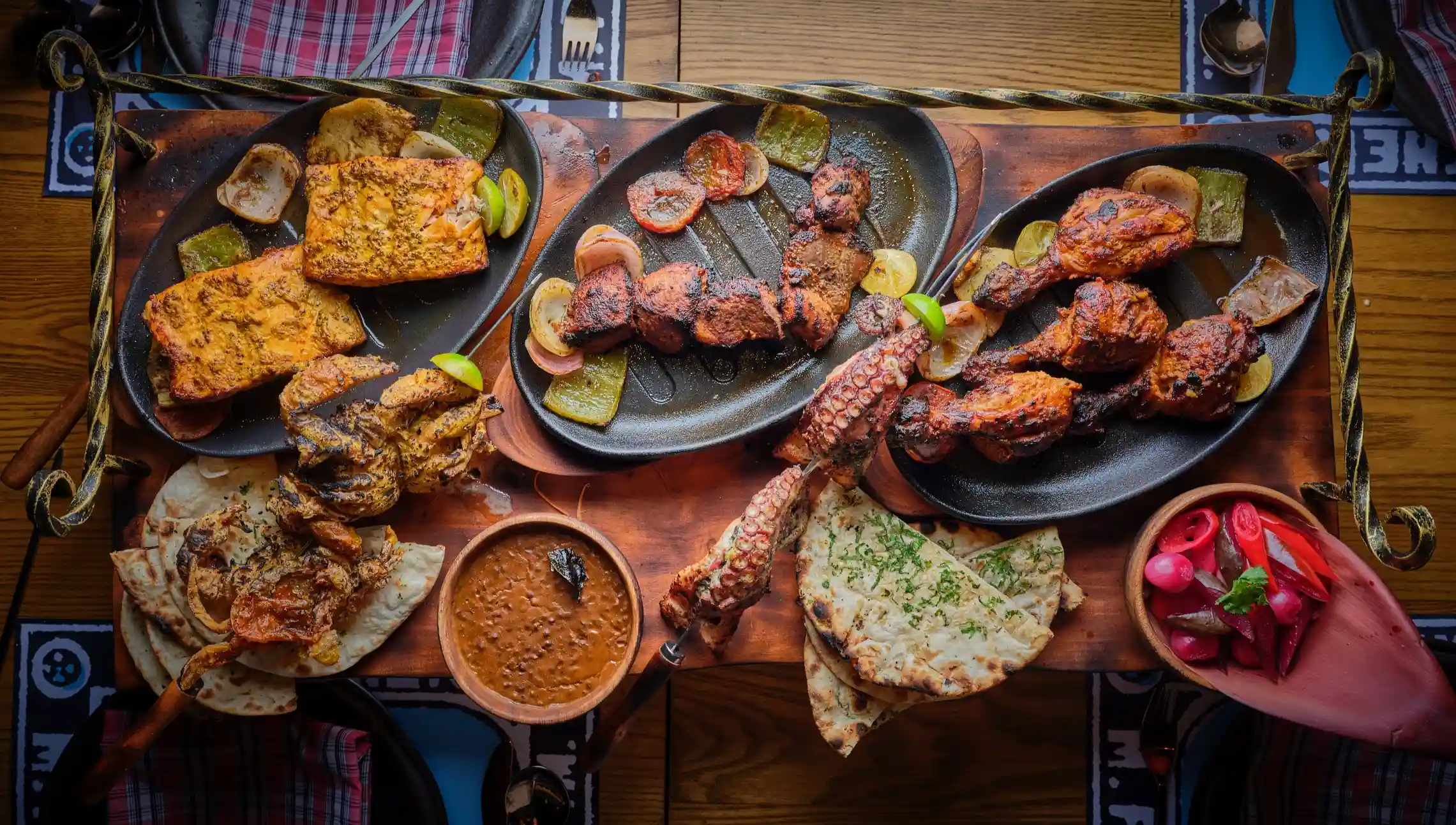 Charcoal Tandoor Grill & Kebabs - Sukhumvit 11 - Curry Restaurant - Photo 2