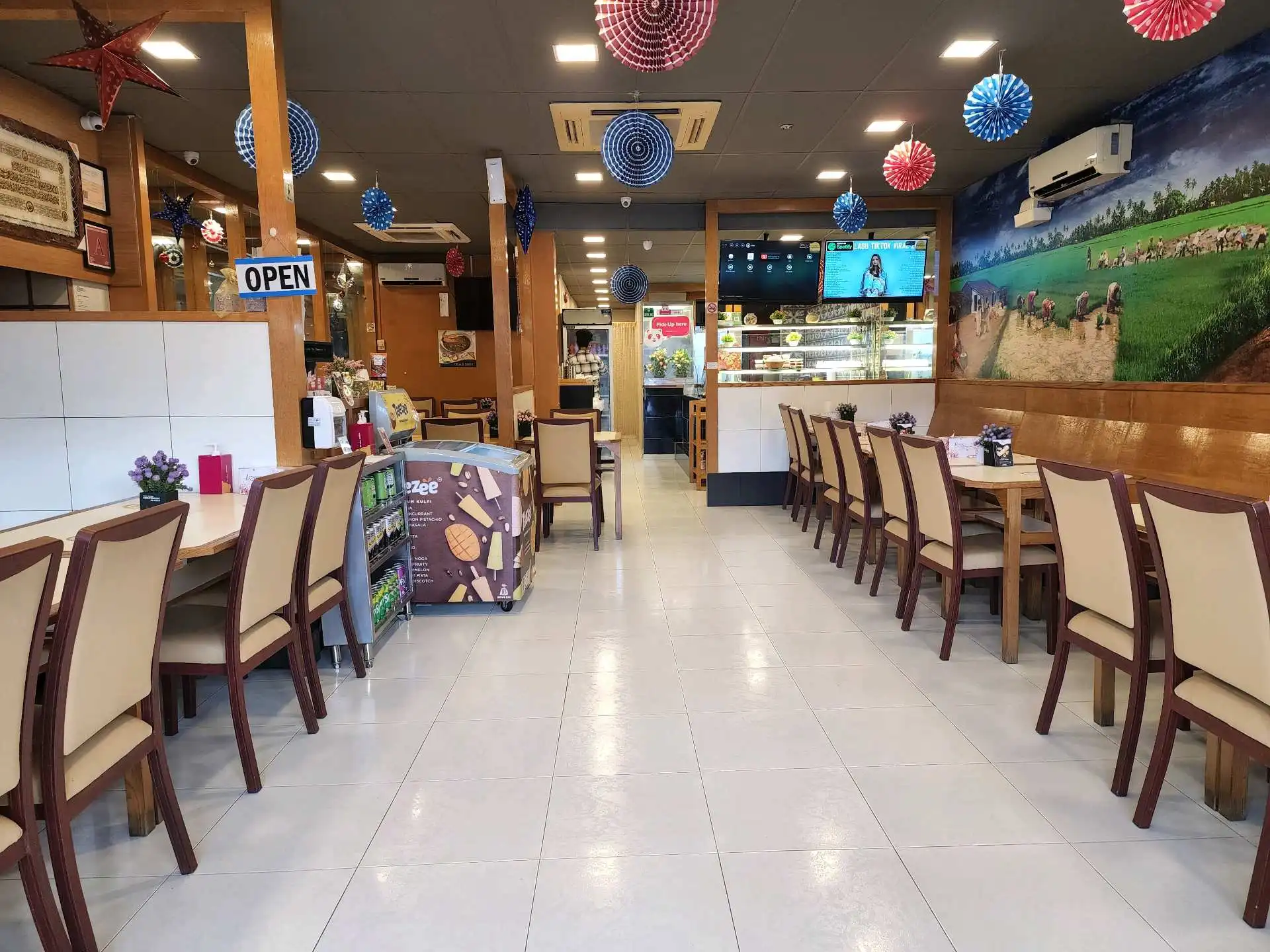 Kebab Curry Library - Victoria Street - Indian Restaurant - Photo 2