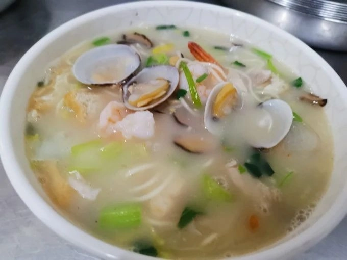 Xing Hua Delights - Sembawang Garden Arcade - Chinese Restaurant - Photo 3