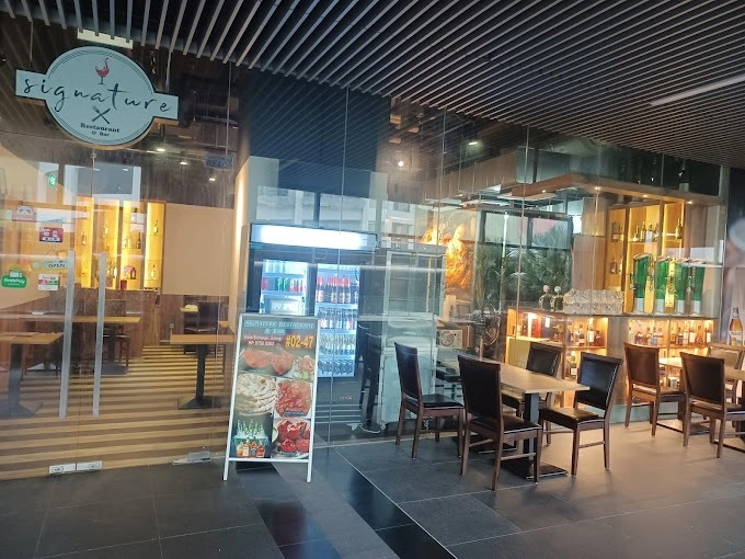 Signature Restaurant & Bar - Vision Exchange - Indian Restaurant - Photo 2