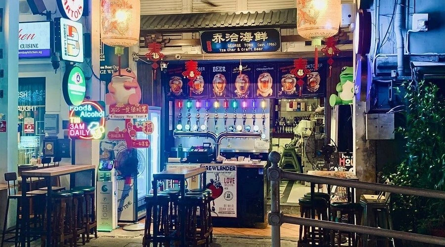 George Town Tze Char And Craft Beer - Boat Quay - Malaysian Restaurant - Photo 3