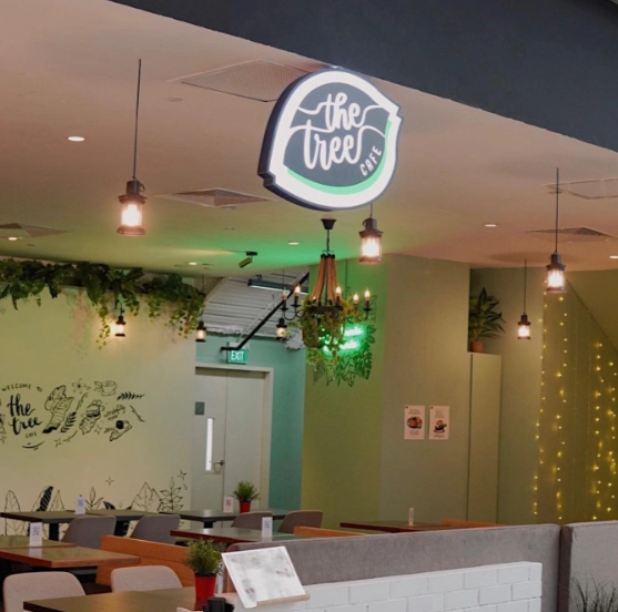 The Tree Cafe - Century Square - Western Restaurant - Photo 3
