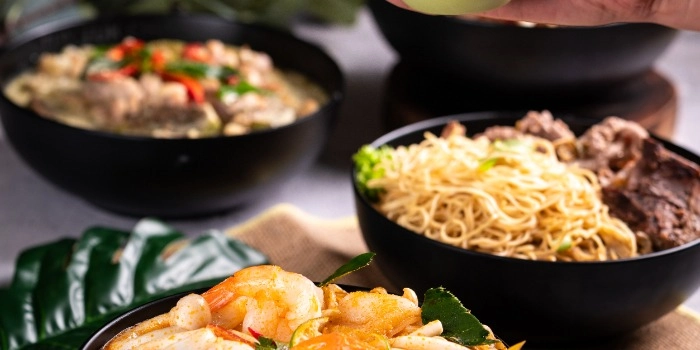 Tuk Tuk Cha Treasures - Compass One - Thai Restaurant - Photo 2