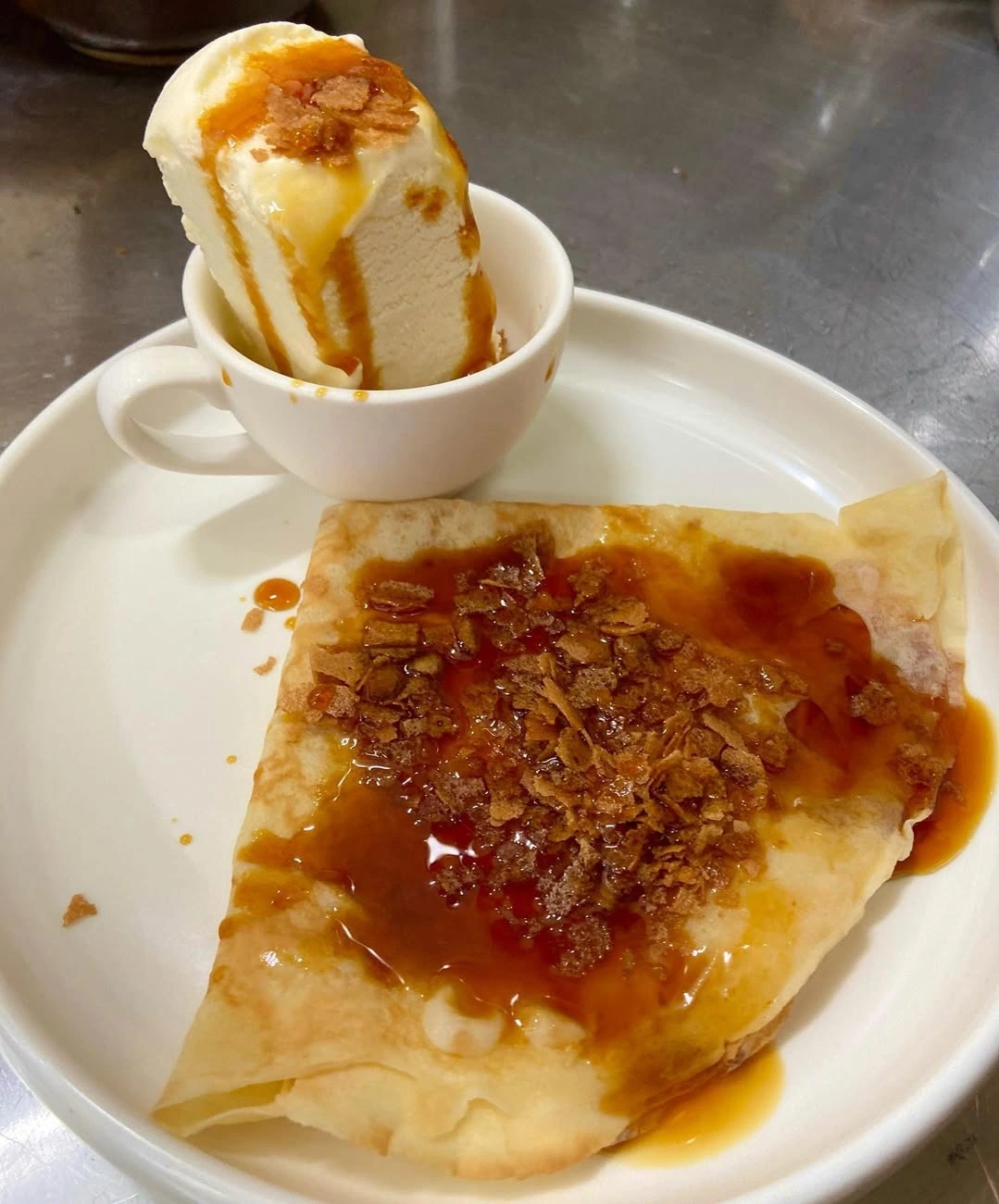 F.I.C. (Fried Ice Cream & Viet Bites) - Ang Mo Kio Avenue 4 - Vietnamese Restaurant - Photo 2
