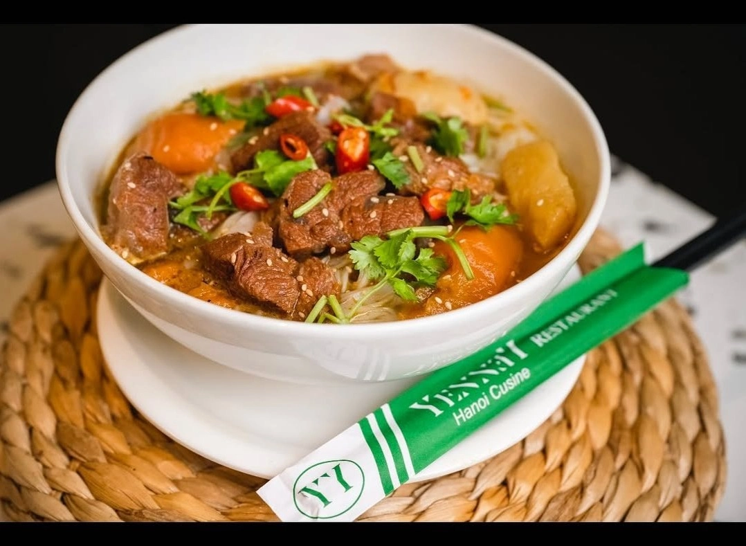 Yenney - The Heart - Vietnamese Restaurant - Photo 3