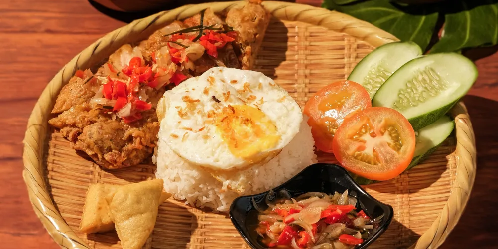 Paris Van Java - Lucky Plaza - Indonesian Restaurant - Photo 1