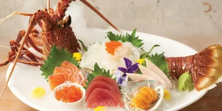 Douraku Sushi - Gardens by the Bay