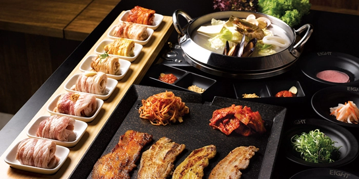 8 Korean BBQ & Grill - The Central - Korean Restaurant - Photo 3