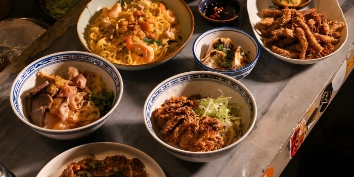 MOONSTONE Bar - Amoy Street - Local Restaurant - Photo 3