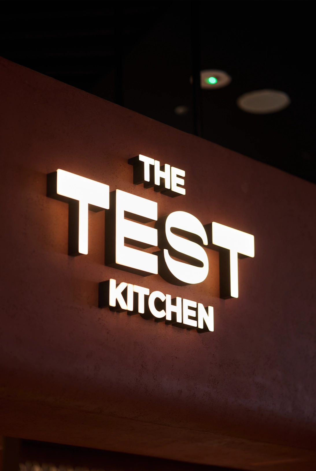 The Test Kitchen - Cross Street - Western Restaurant - Photo 2