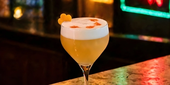 The Library - Wine, Whiskey & Cocktail Bar - Boat Quay - Western Restaurant - Photo 2