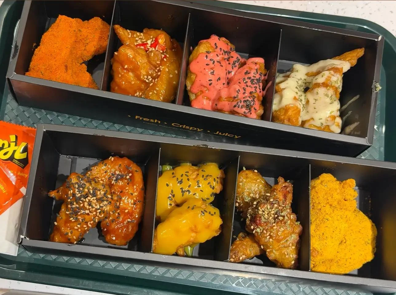 MJL Korean Fried Chicken - Scape - Korean Restaurant - Photo 3
