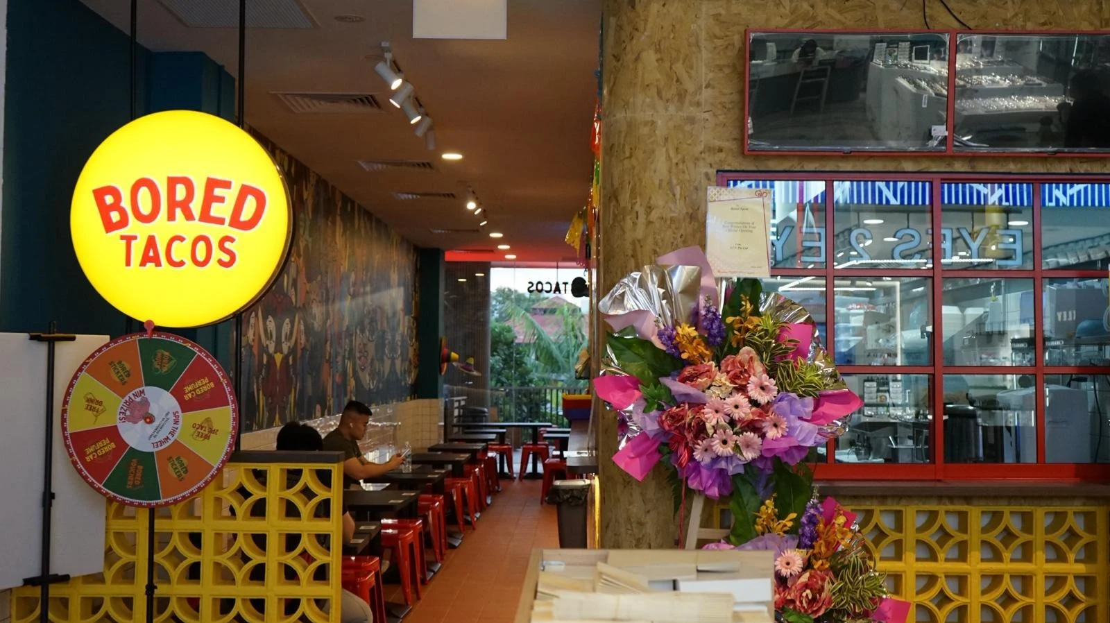 Bored Tacos - E!Avenue - Mexican Restaurant - Photo 2
