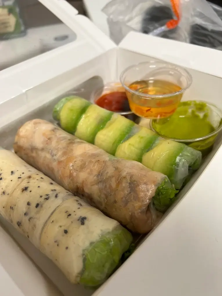Saigon Rolls - Marina Bay Link Mall - Vietnamese Restaurant - Photo 3