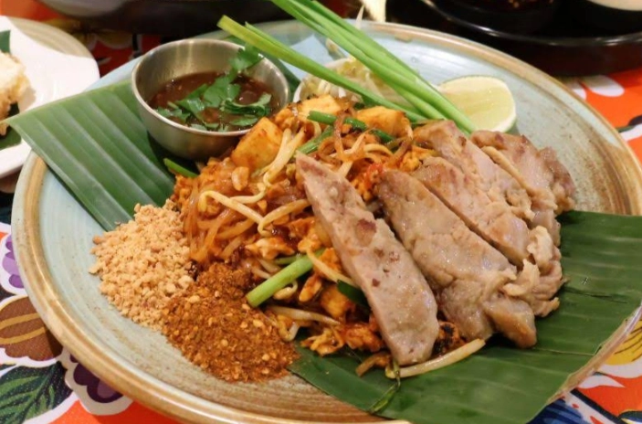 KRAPOW Thai Kitchen - Chinatown Point - Thai Restaurant - Photo 3